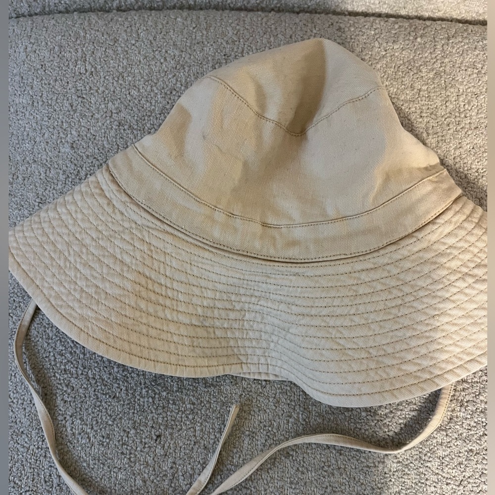 Rahi wide bucket hat from free people (cream)